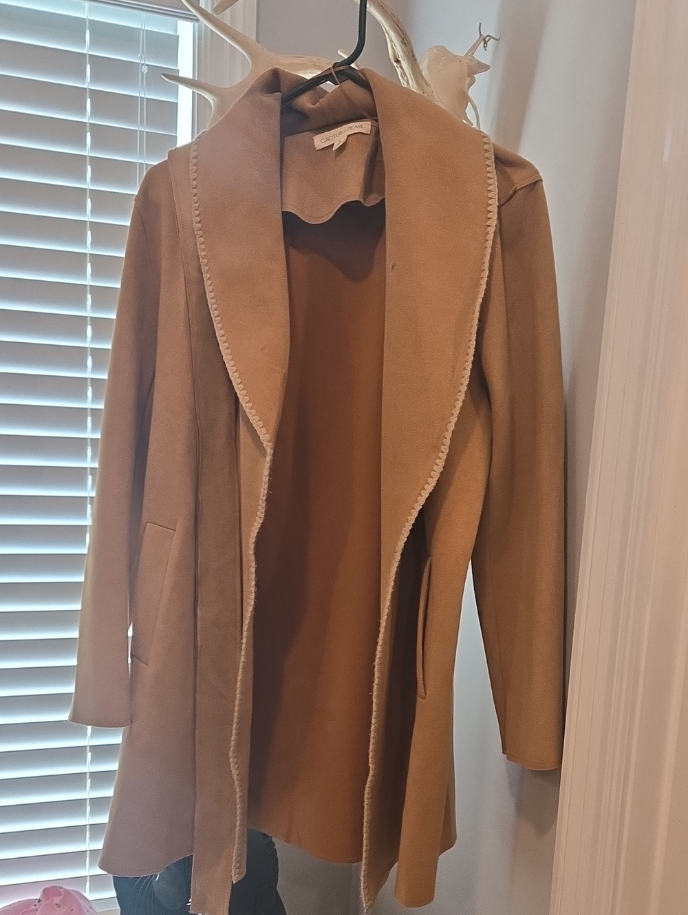 Women's Camel Trench Coat with Shearling Trim - Picture 1 of 3